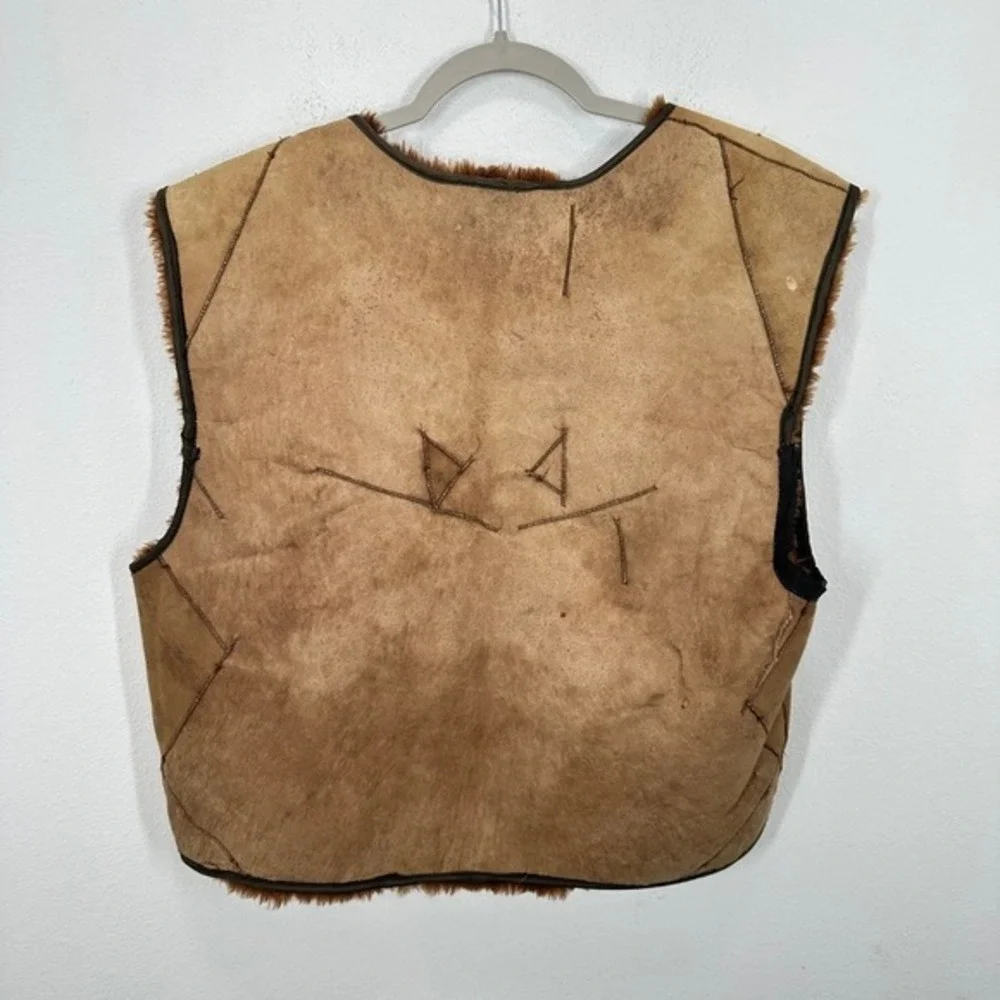 Vintage Handcrafted Mens‎ Shearling Sheepskin Vest Brown Suede Lined Outerwear - Picture 4 of 7